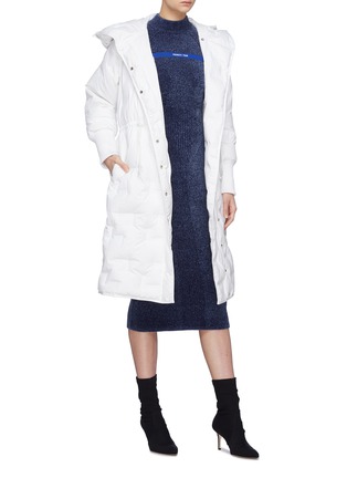 Figure View - Click To Enlarge - 10199 - Drawcord hooded down puffer coat
