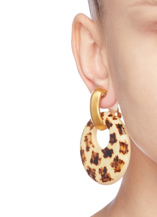 Figure View - Click To Enlarge - KENNETH JAY LANE - Detachable burnt effect wood hoop clip earrings