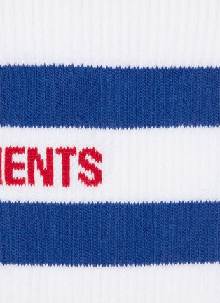 Detail View - Click To Enlarge - VETEMENTS - x Reebok 'Classic' logo intarsia socks