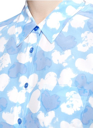 Detail View - Click To Enlarge - EQUIPMENT - 'Brett' heart print silk shirt