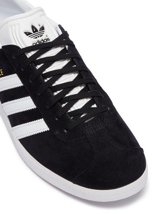 Detail View - Click To Enlarge - ADIDAS - 'Gazelle' suede sneakers