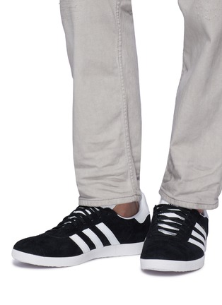 Figure View - Click To Enlarge - ADIDAS - 'Gazelle' suede sneakers