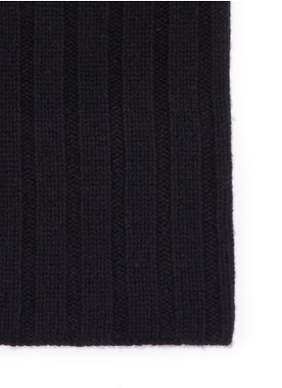 Detail View - Click To Enlarge - ISH - Cashmere knit snood
