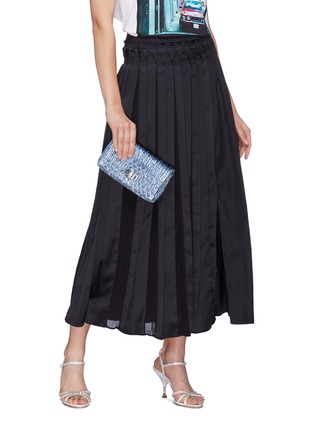 Front View - Click To Enlarge - MIU MIU - Jewelled chain matelassé leather crossbody clutch