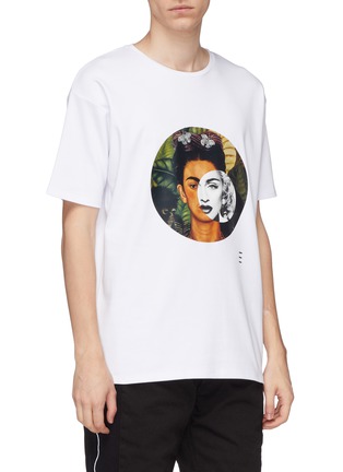 Detail View - Click To Enlarge - REILLY - 'Fridonna Frida' collage graphic print unisex T-shirt
