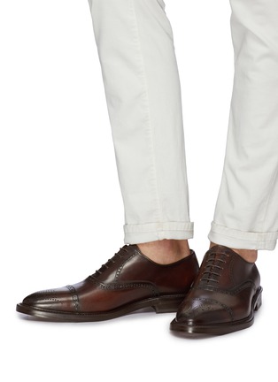 Figure View - Click To Enlarge - ANTONIO MAURIZI - Camel leather brogue Oxfords