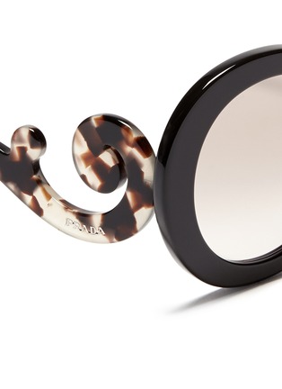 Detail View - Click To Enlarge - PRADA - 'Baroque' shell effect swirl temple acetate sunglasses