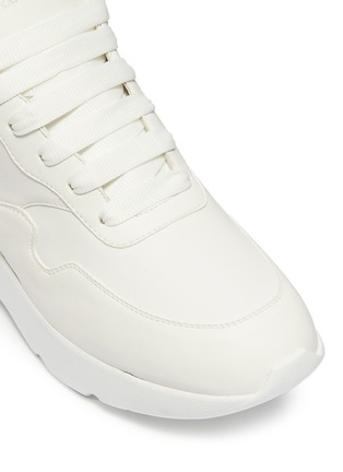 Detail View - Click To Enlarge - ALEXANDER MCQUEEN - 'Oversized Runner' in leather