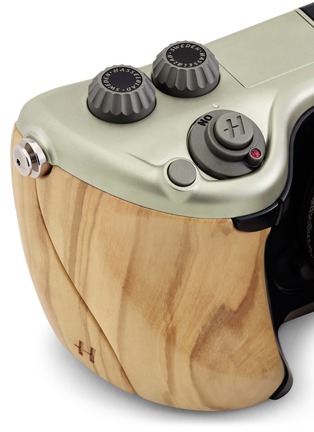 Detail View - Click To Enlarge - HASSELBLAD - Lunar - interchangeable lens camera