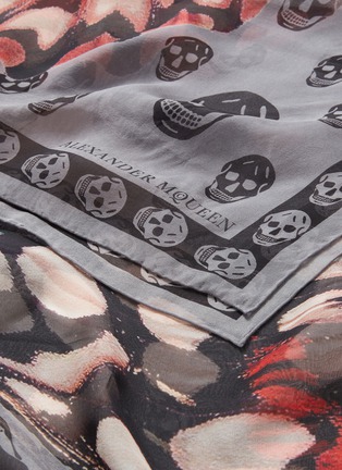 Detail View - Click To Enlarge - ALEXANDER MCQUEEN - Giant Butterfly Skull silk scarf