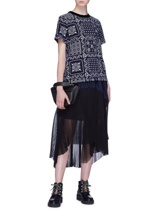 Figure View - Click To Enlarge - SACAI - x Reyn Spooner floral print pleated back corduroy T-shirt