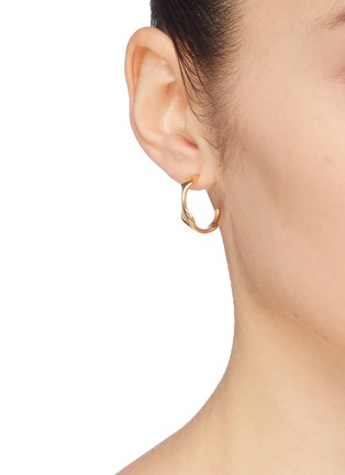 Figure View - Click To Enlarge - J. HARDYMENT - 'Single Long Face 17mm' hoop earrings