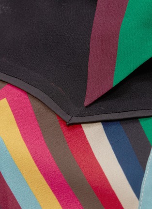 Detail View - Click To Enlarge - ALICE & OLIVIA - 'Hazeline' yoke panel chevron stripe tiered dress