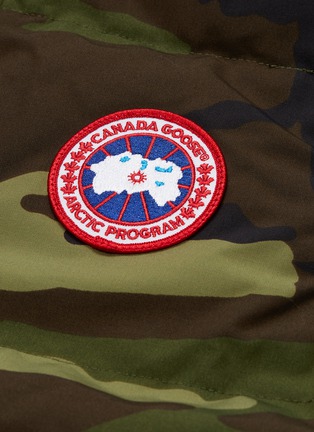  - CANADA GOOSE - 'Garson' camouflage print down puffer vest