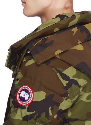 Detail View - Click To Enlarge - CANADA GOOSE - 'Wyndham' coyote fur camouflage print down puffer parka