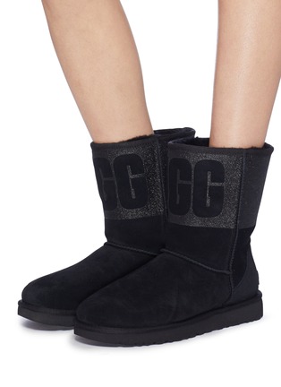 Figure View - Click To Enlarge - UGG - 'Classic Short' logo print glitter cuff ankle boots