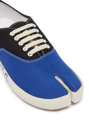 Detail View - Click To Enlarge - MAISON MARGIELA - 'Tabi' cololurblock canvas sneakers