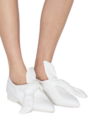 Figure View - Click To Enlarge - JIL SANDER - Oversized knot flats