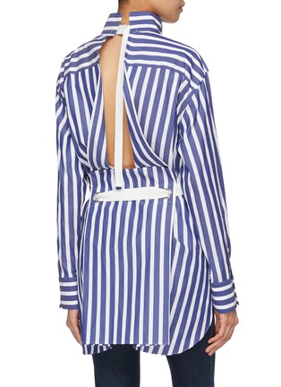 Back View - Click To Enlarge - SACAI - Belted cutout back stripe high neck shirt