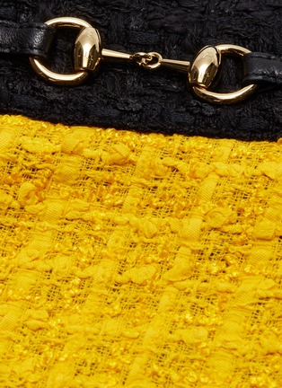 Detail View - Click To Enlarge - GUCCI - Horsebit belt tweed mini skirt