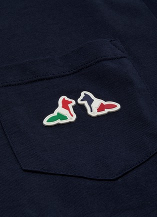  - MAISON KITSUNÉ - Fox patch chest pocket T-shirt