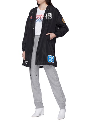 Figure View - Click To Enlarge - UNDERCOVER - 'Total Youth' slogan rose print hooded raincoat