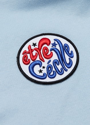  - ÊTRE CÉCILE - 'Aurelia' logo patch boxy hoodie
