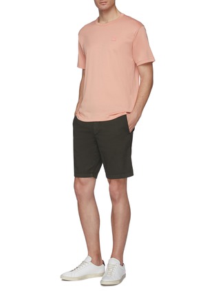 Figure View - Click To Enlarge - THEORY - 'Zaine' garment-washed shorts