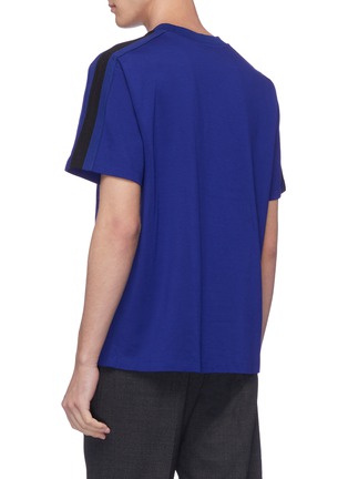 Back View - Click To Enlarge - ANNA BEAM - Detachable graphic plaque stripe sleeve T-shirt