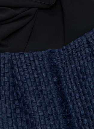  - ROLAND MOURET - 'Mortia' lattice weave panel one-shoulder dress