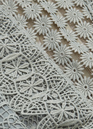 Detail View - Click To Enlarge - SELF-PORTRAIT - Guipure lace panel pleated dress