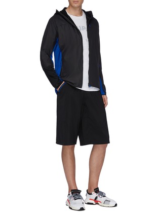Figure View - Click To Enlarge - ADIDAS BY WHITE MOUNTAINEERING - 'Terrex' colourblock perforated panel shorts