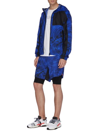 Figure View - Click To Enlarge - ADIDAS BY WHITE MOUNTAINEERING - 'Terrex' layered abstract print shorts