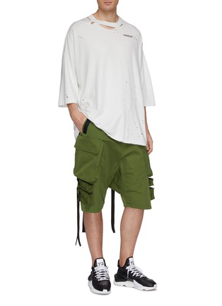 Figure View - Click To Enlarge - BEN TAVERNITI UNRAVEL PROJECT  - Strap drop crotch cargo shorts
