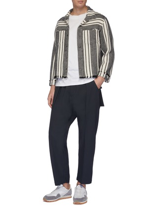Figure View - Click To Enlarge - KURO - Chest pocket fringed hem stripe herringbone shirt