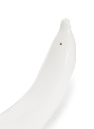 Detail View - Click To Enlarge - NONCENSE - N4 Banana incense burner – White