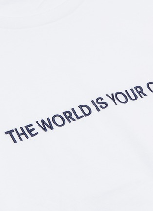  - THE WORLD IS YOUR OYSTER - Logo embroidered T-shirt