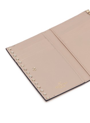 Detail View - Click To Enlarge - VALENTINO GARAVANI - 'No Limit' Rockstud bifold leather card case
