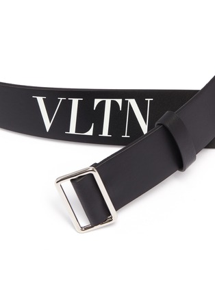 Detail View - Click To Enlarge - VALENTINO GARAVANI - Valentino Garavani Logo print leather belt