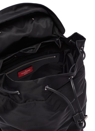 Detail View - Click To Enlarge - VALENTINO GARAVANI - Logo strap backpack