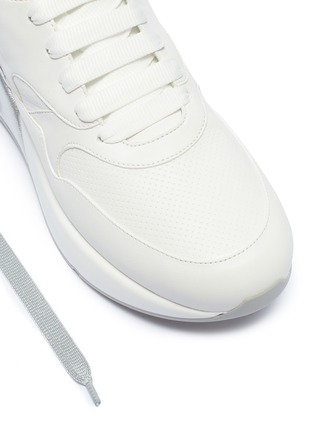 Detail View - Click To Enlarge - ALEXANDER MCQUEEN - 'Oversized Runner' in colourblock leather