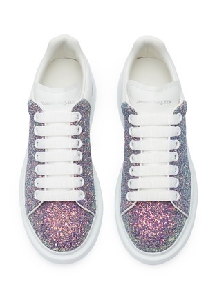 Detail View - Click To Enlarge - ALEXANDER MCQUEEN - 'Oversized Sneaker' in coarse glitter