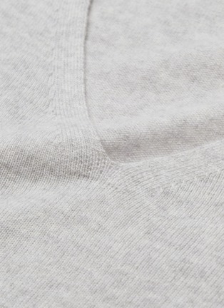  - EQUIL - Contrast seam cashmere V-neck sweater