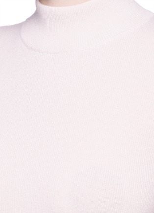 Detail View - Click To Enlarge - ALEXANDER MCQUEEN - Open back cropped cashmere sweater
