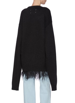Back View - Click To Enlarge - MAISON MARGIELA - Convertible sleeve ostrich feather hem cable knit sweater
