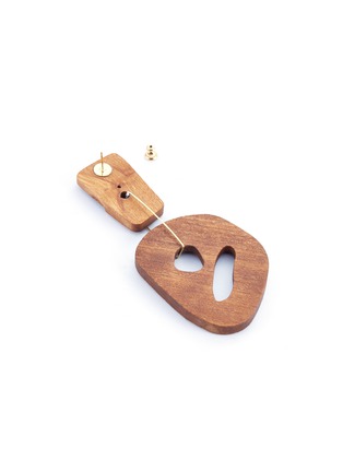 Detail View - Click To Enlarge - ROKSANDA - Cutout wood drop earrings