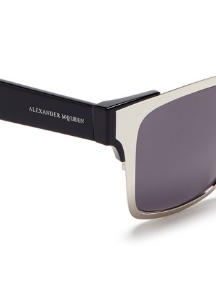Detail View - Click To Enlarge - ALEXANDER MCQUEEN - Metal front frame acetate sunglasses