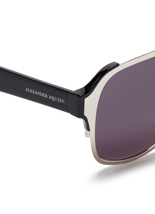 Detail View - Click To Enlarge - ALEXANDER MCQUEEN - Metal front frame acetate aviator sunglasses
