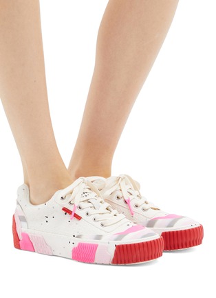 Figure View - Click To Enlarge - BOTH - 'Broken C' rubber patch midsole abstract print sneakers