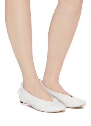 Figure View - Click To Enlarge - NICHOLAS KIRKWOOD - 'Delfi' faux pearl drawcord counter leather flats